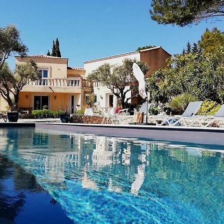 Castel'Lodge Le Beausset Esterno foto