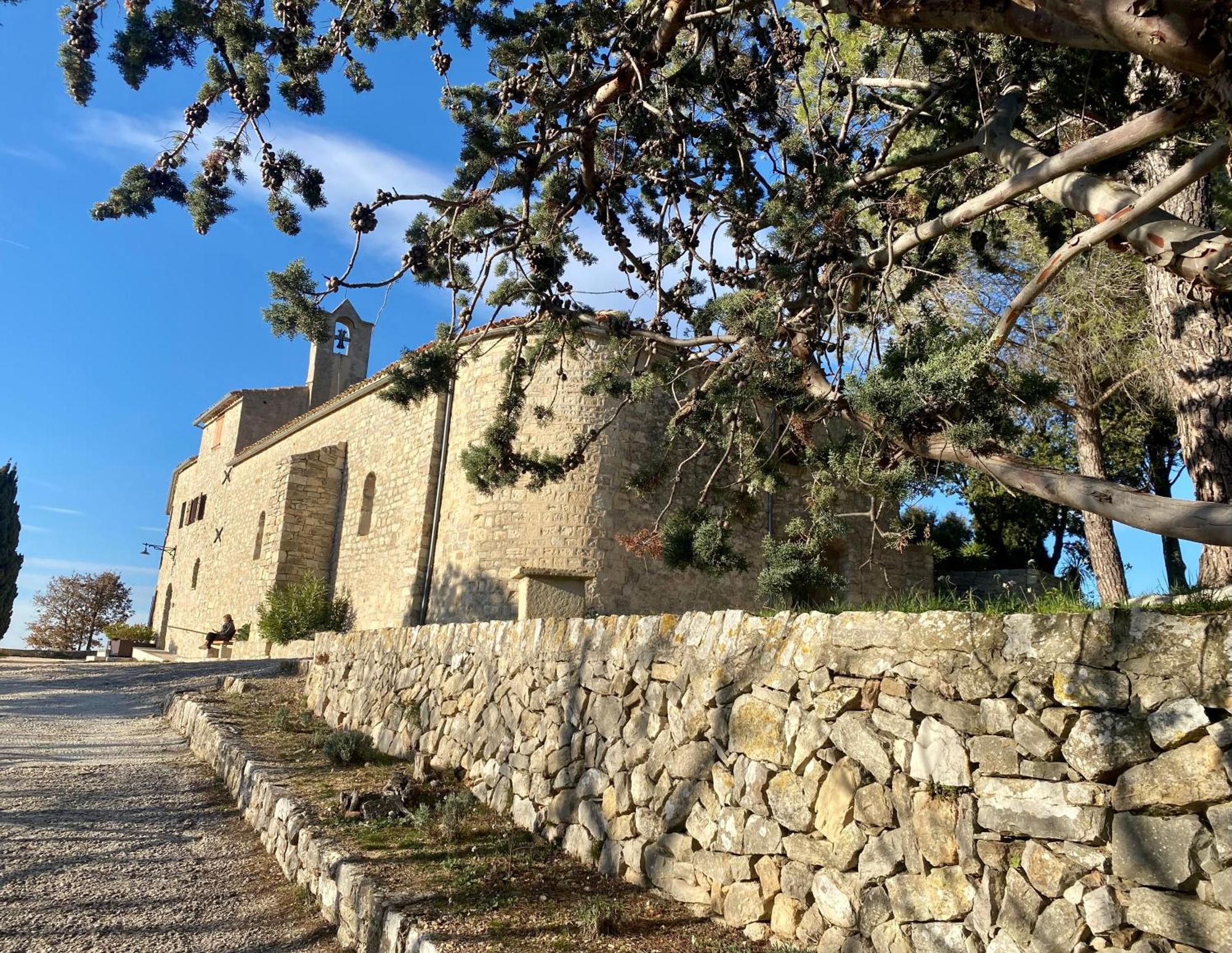 Castel'Lodge Le Beausset Esterno foto